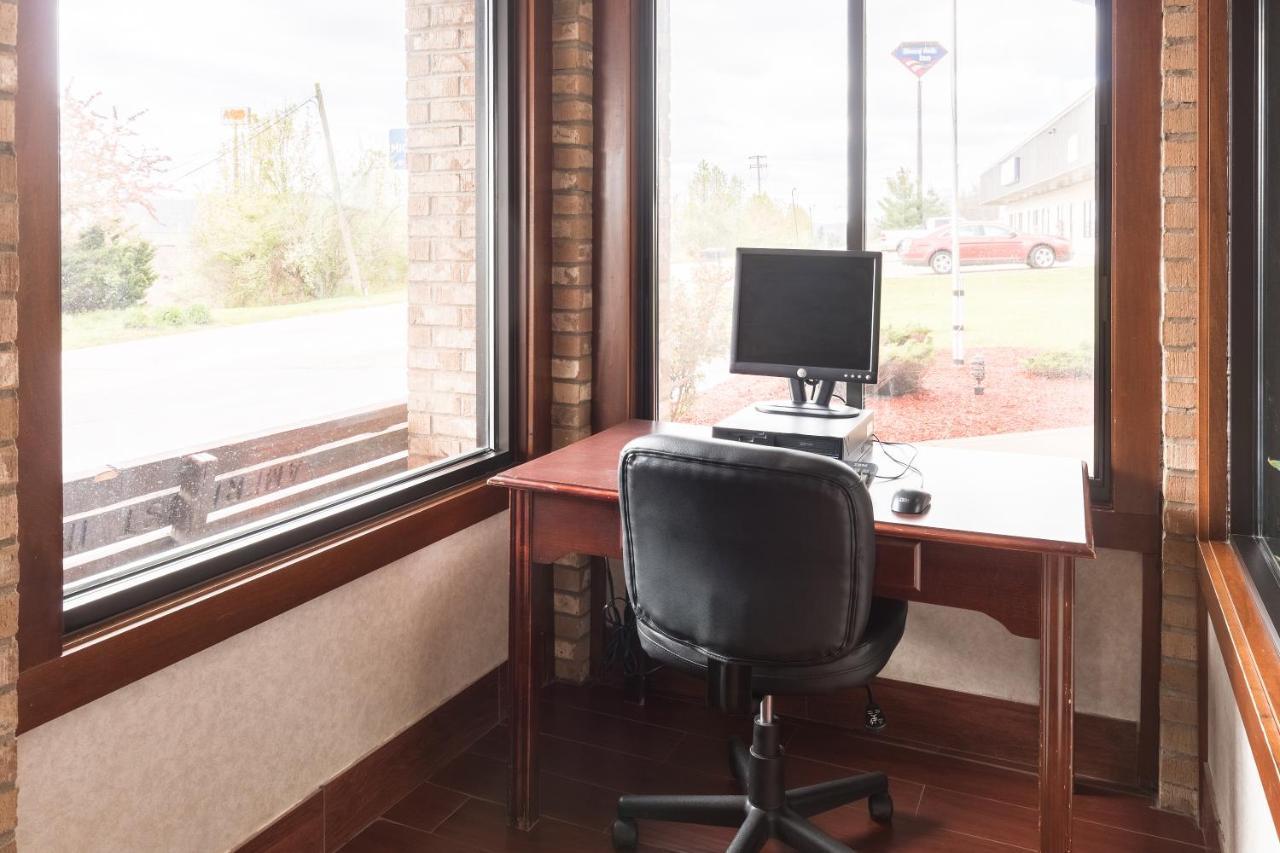 Quality Express Inn & Suites Mineral Wells Exteriör bild